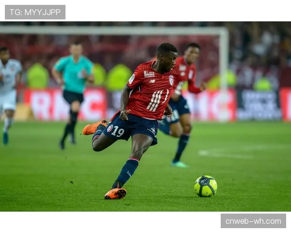 深度调查:法甲中下游球队如何通过数据建模,低价引进擅长转换的球员